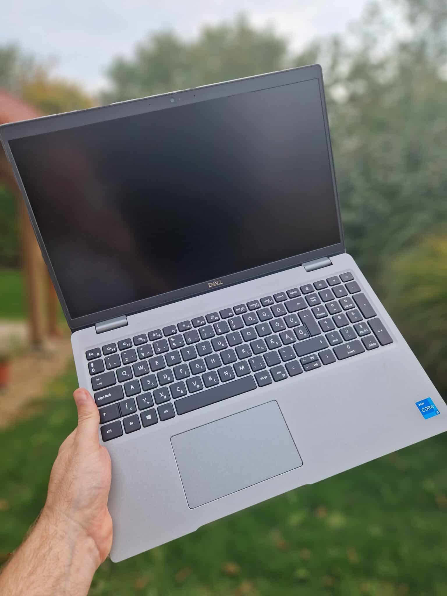 Dell Latitude 5531 - Image 3