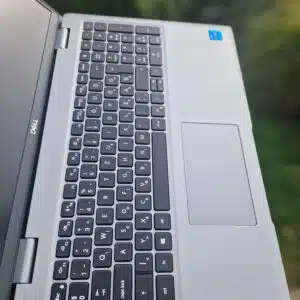 Dell Latitude 5531 - Image 2